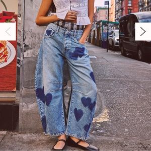 We The Free Mid-Rise Good Luck Heart Jeans worn two times size 28!